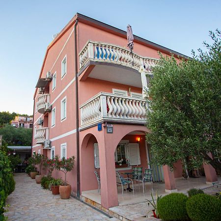 Apartments Ljubo Stari Grad  Extérieur photo