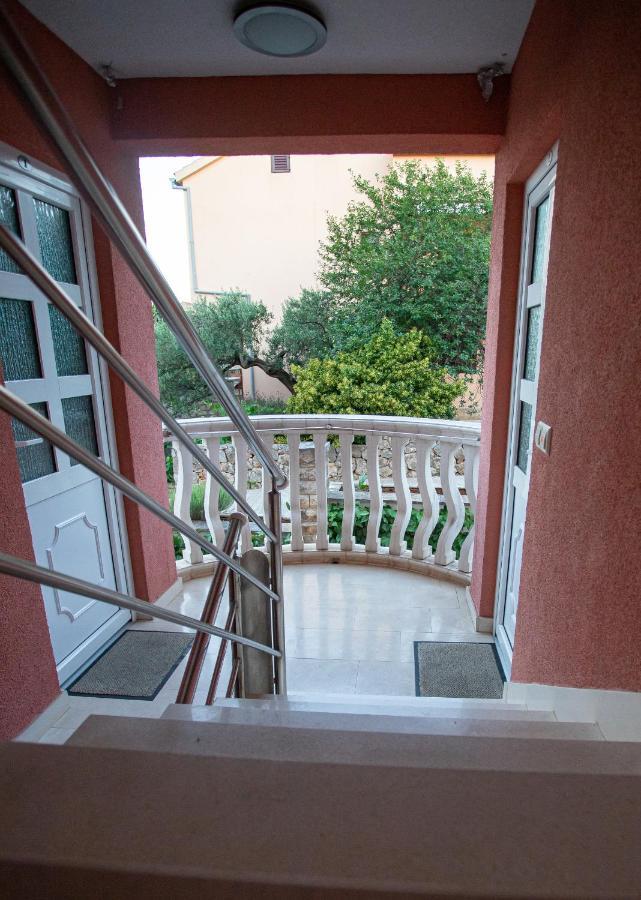 Apartments Ljubo Stari Grad  Extérieur photo