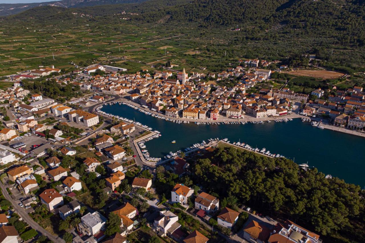 Apartments Ljubo Stari Grad  Extérieur photo